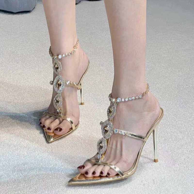 Damen-Sandalen Luxuriöse Gold- – Gold Chain Sandal Bewertung und Preis
